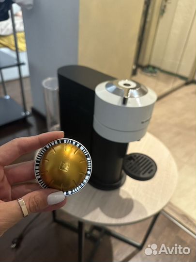 Кофемашина капсульного типа Nespresso