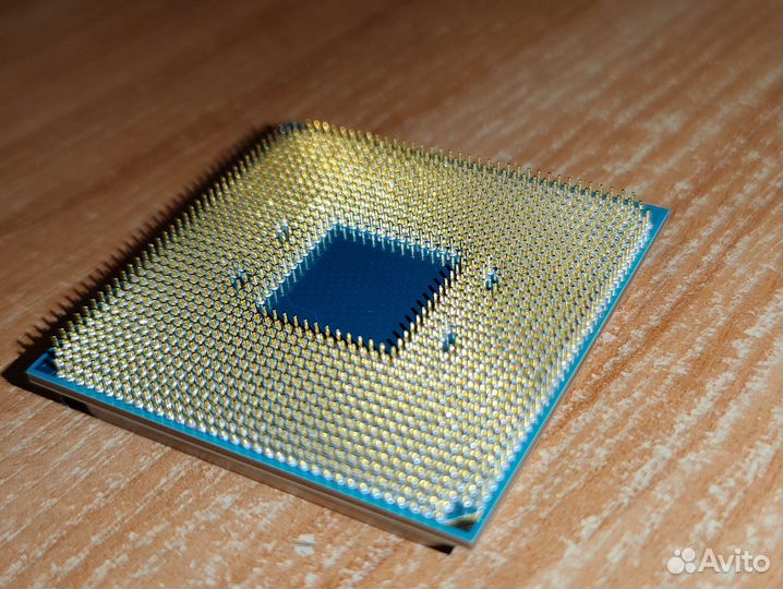 AMD Ryzen 5 1400 (4 ядра)