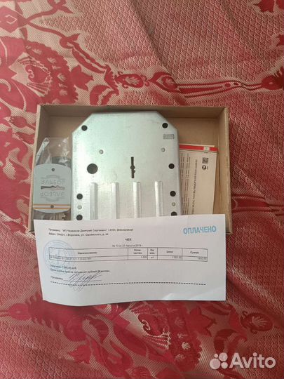 Замок дверной