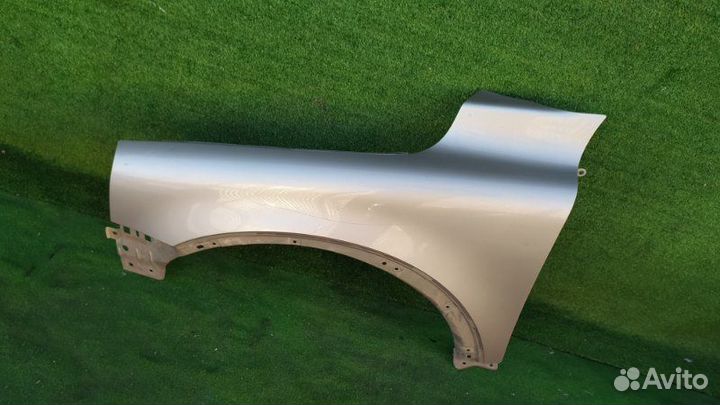 Крыло переднее левое Volvo Xc90 B5254T2 2004