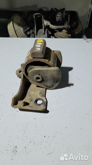 Подушка кпп Toyota Carina E Тойота Карина Е