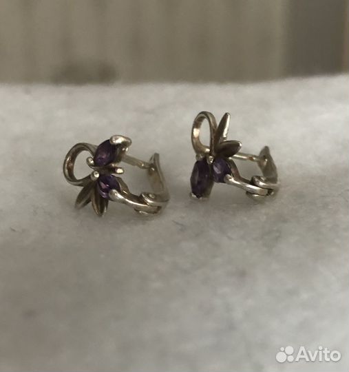 Серебряные серьги с фианитами