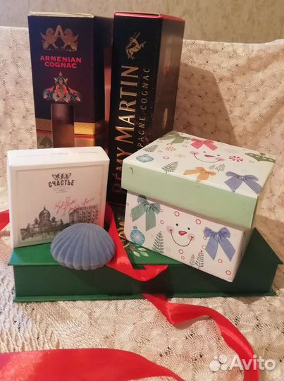 Подарочные коробки