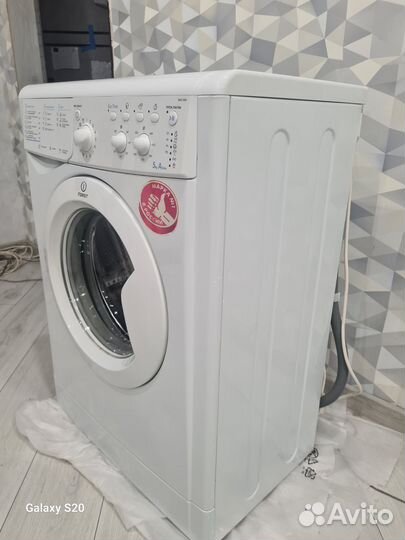 Стиральная машина indesit 5кг