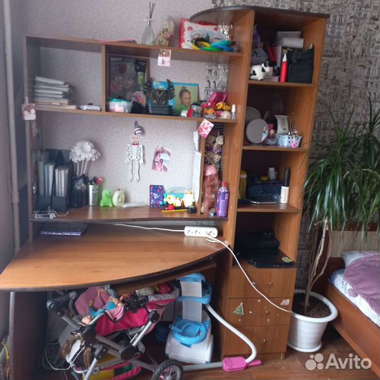 Компьютерный стол