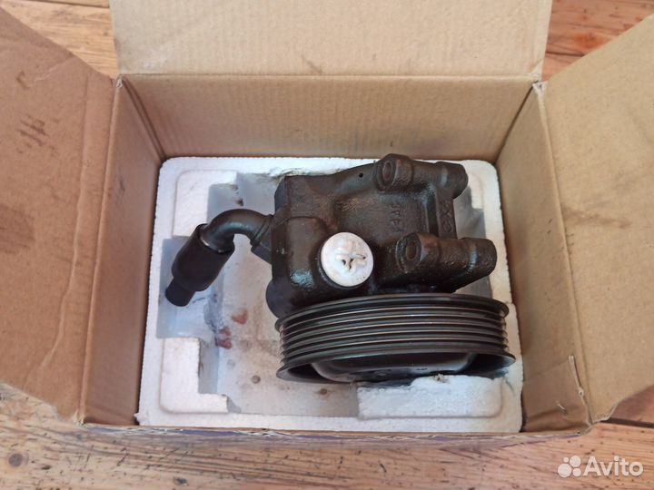 Насос гидроусилителя Форд Фьюжен