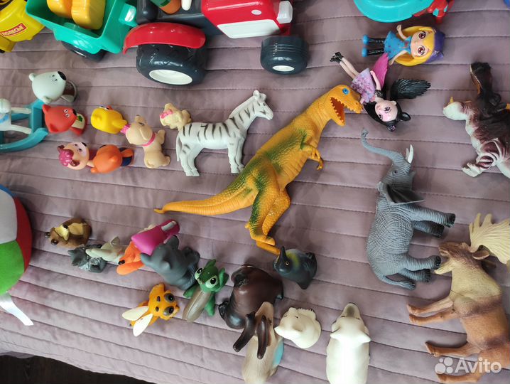 Развивающие игрушки для малышей пакетом