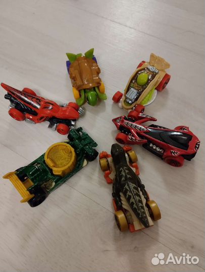 Hot wheels машинки