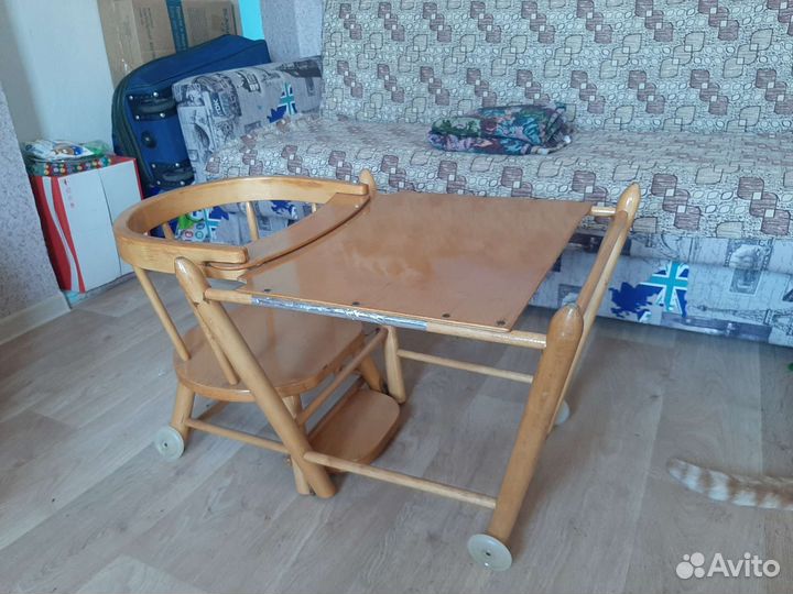 Стульчик для кормления