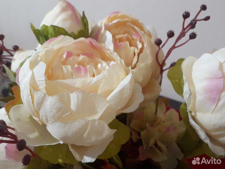 Букет искусственных цветов, (роз )