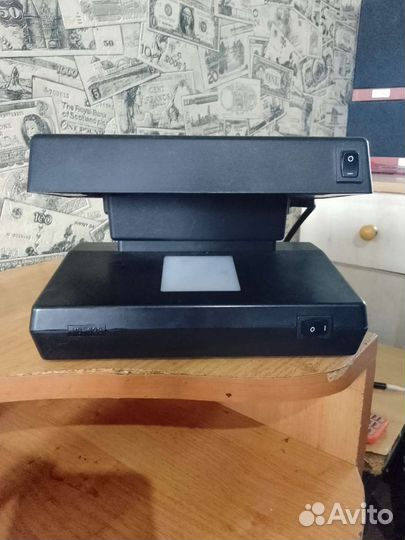 МашинкаДля проверки денег