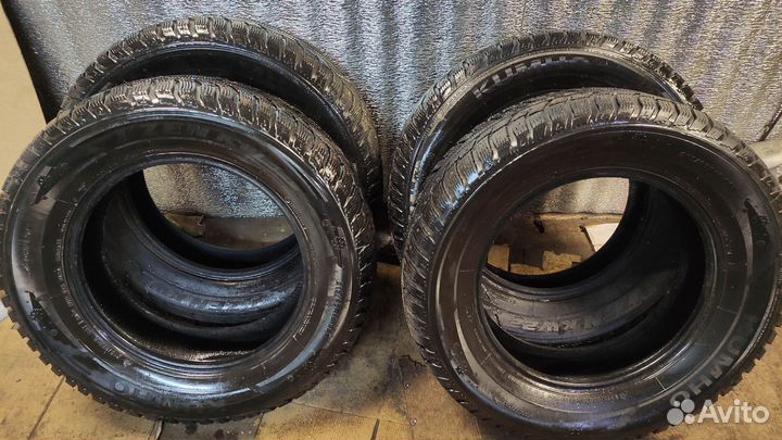 Kumho I'Zen KW22 215/65 R16 98T