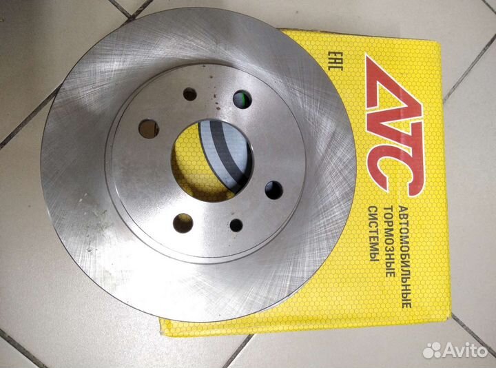 Диск тормозной передний R13