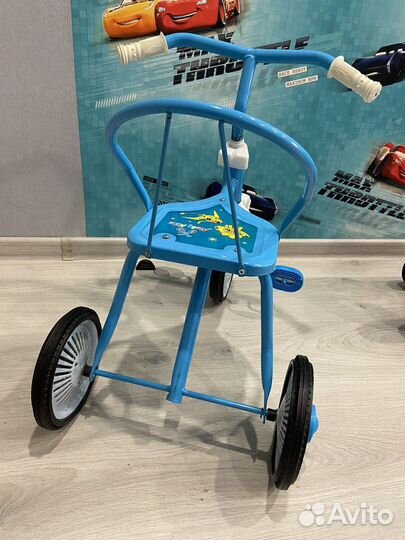 Трехколесный велосипед
