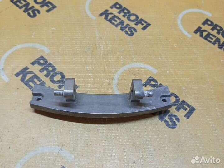 Петля люка стиральной машины Bosch 000232448