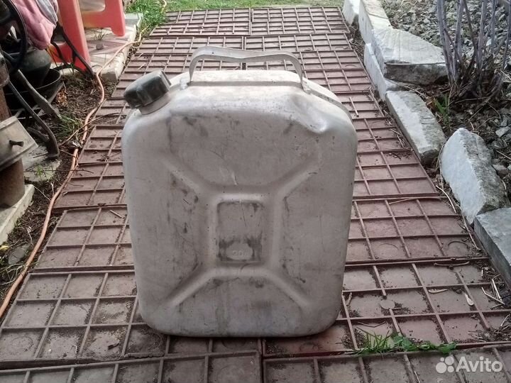 Канистры алюминиевые 20 литров