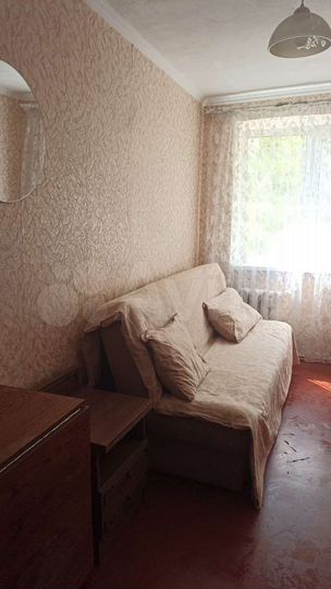 Комната 12 м² в 4-к., 2/5 эт.