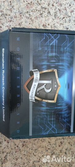 Материнская плата с процессором и памятью