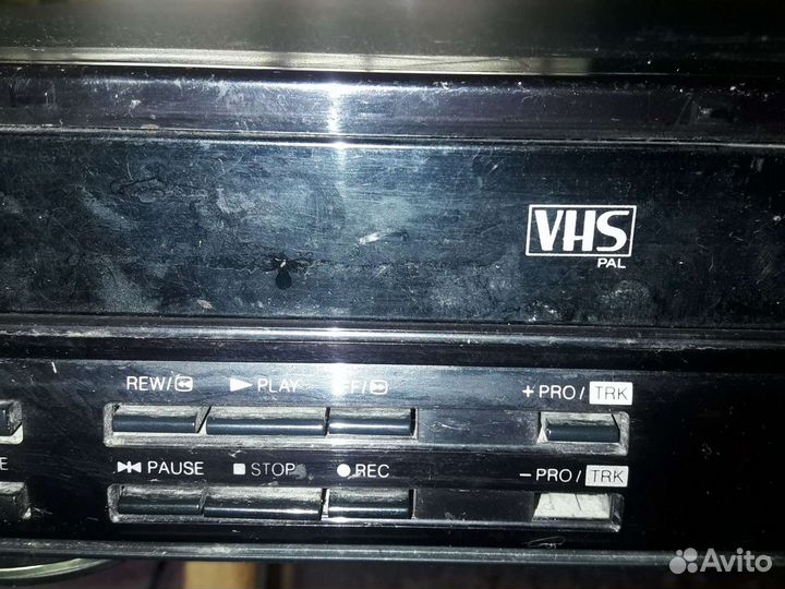Видеомагнитофон