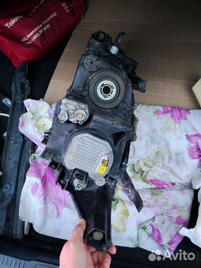 Фара правая передняя на camry 55