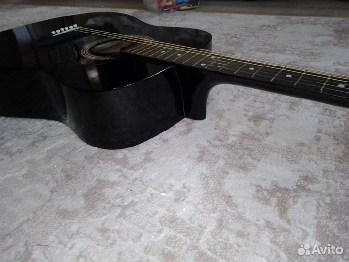 Акустическая гитара Denn