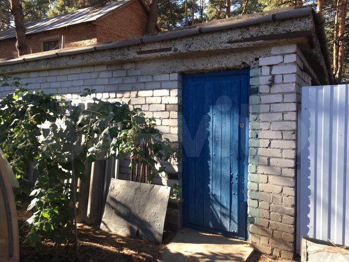 Гараж, > 30 м²