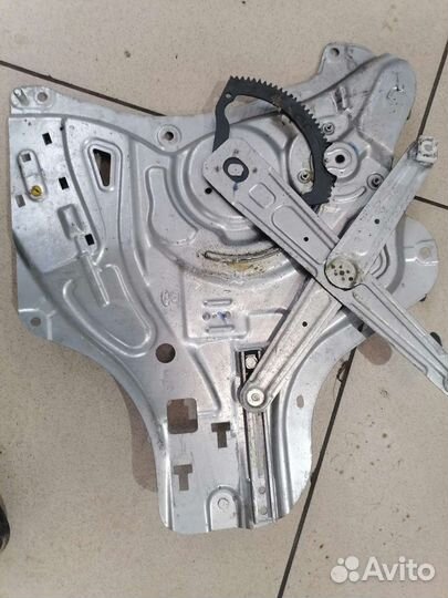 Стеклоподъемник передний правый Hyundai Ix35