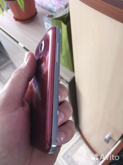 Телефон Samsung Galaxy S4 mini