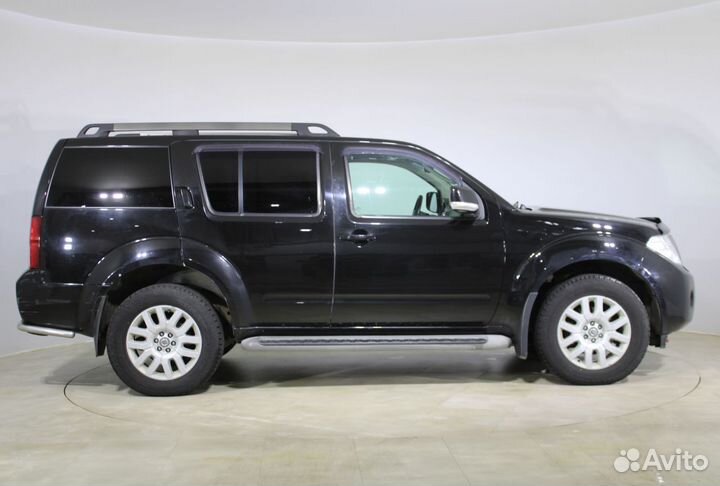 Nissan Pathfinder 2.5 AT, 2011, 203 413 км