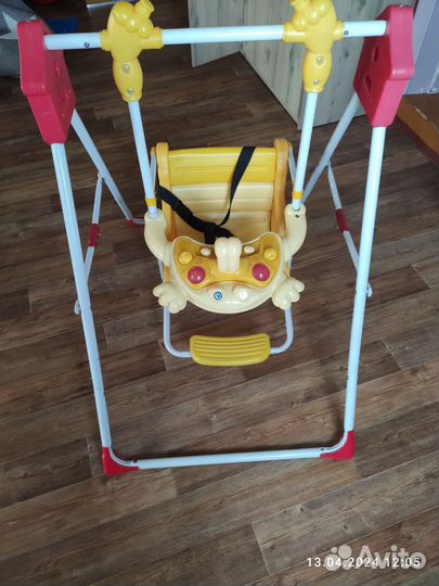 Детская качель напольная
