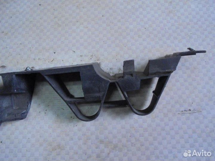 Кронштейн бампера задний Renault Megane 2