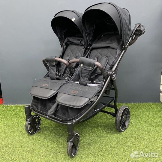 Коляска прогулочная для двойни Pituso DuoCity