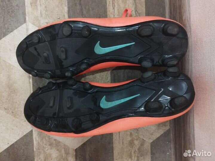 Футбольные бутсы nike 45р