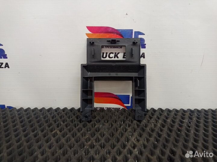 Накладка кнопки ручника Renault T