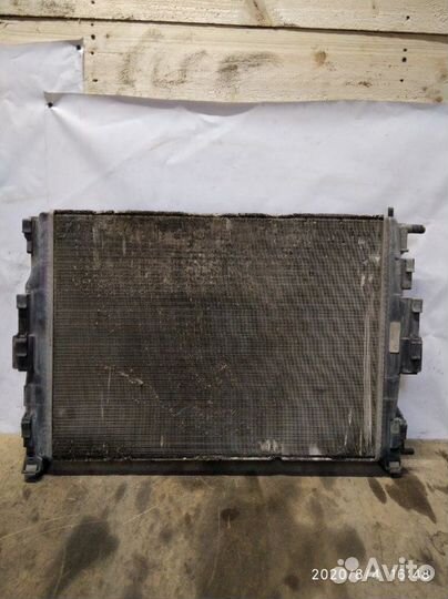 Радиатор охлаждения Renault Megane 2 2005