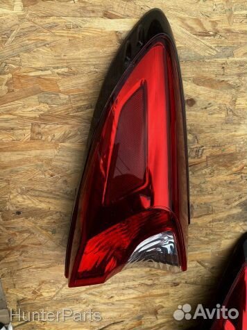 Фонарь задний левый Toyota C-HR