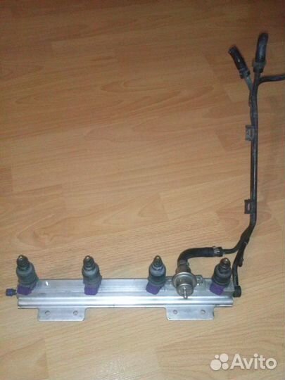 Топливная рампа на вольво V40 И S40