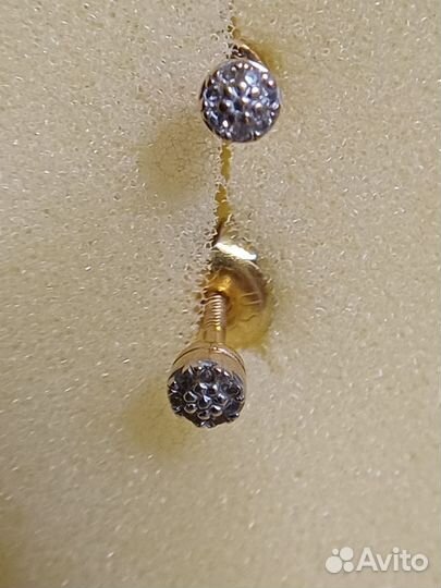 Золотые серьги с бриллиантами