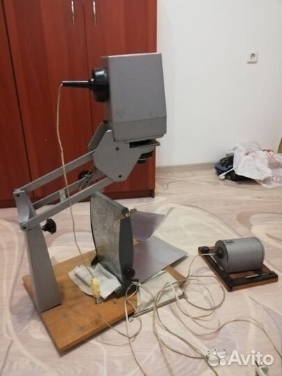 Фотоувеличитель купили. Остались принадлежности