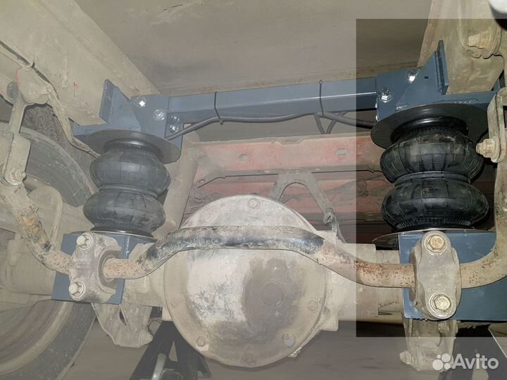 Пневмоподвеска Mercedes-Benz Sprinter задняя ось