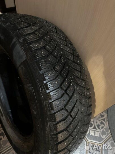 Michelin X-Ice North 215/70 R16 80T