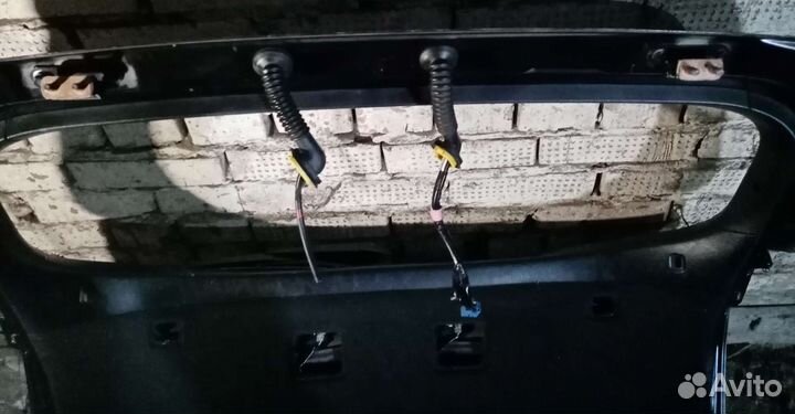 5ая дверь багажник Toyota Caldina 241 кузов чёрный