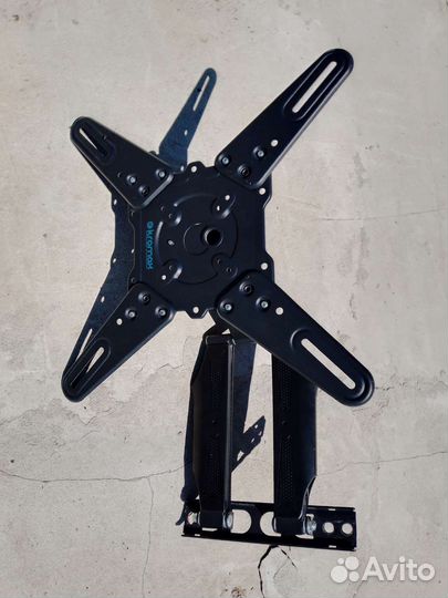 Кронштейн для крепления телевизора на стену