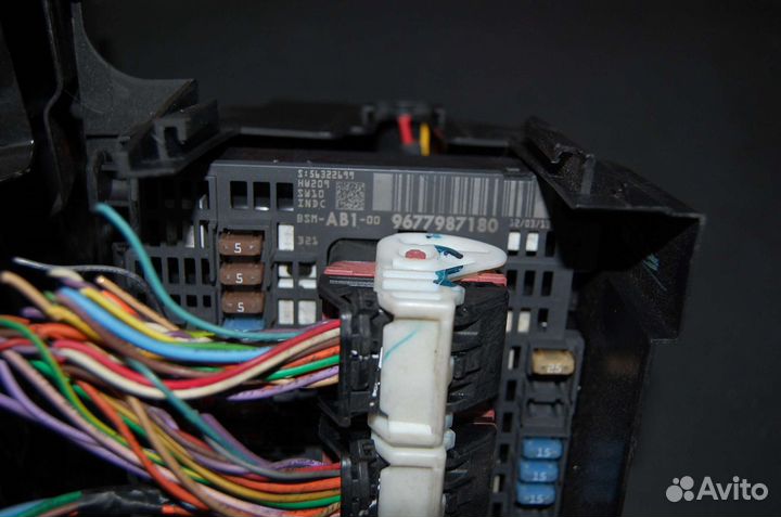 Блок предохранителей