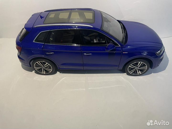 Audi Q5 1:18