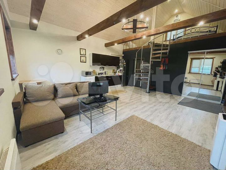 Дом 101 м² на участке 6 сот.