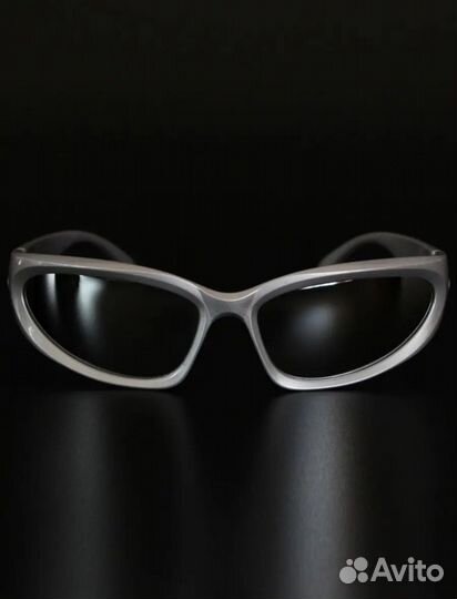 Стильные солнцезащитные очки