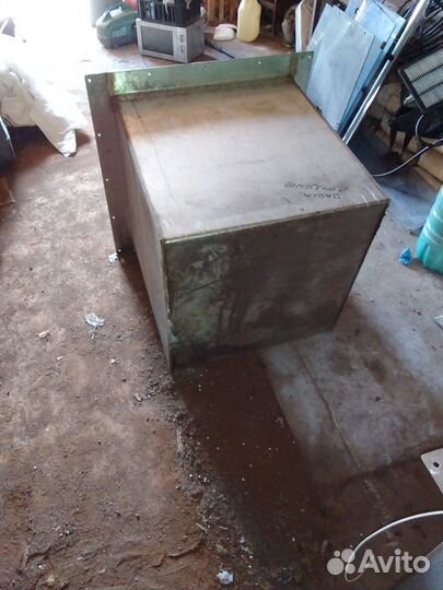 Бак из нержавейки 0,65*0,65*0,75 толщина 2.5 мм