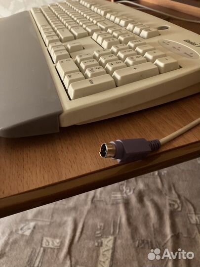 Клавиатура Genius