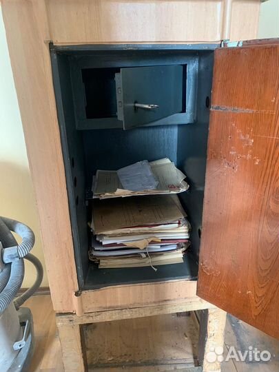 Сейф металлический б/у